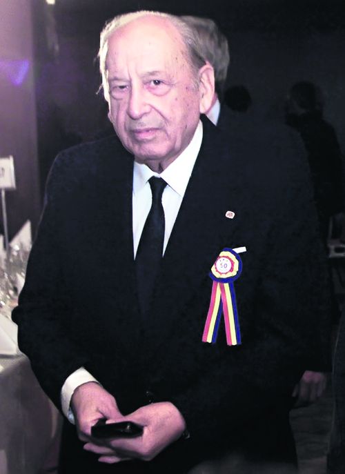 4674-332191-14sportniculescuangelo01.jpg