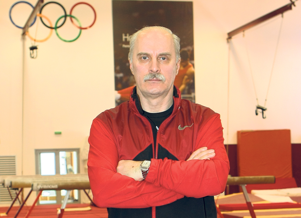 4680-334068-14sporthanr7103.jpg