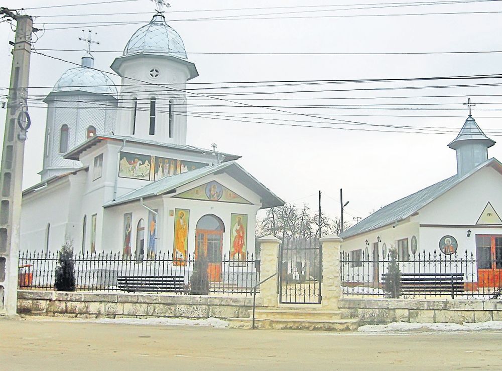 4681-334444-biserica.jpg
