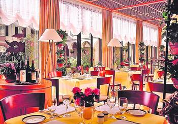 Acesta e localul în care s-au distrat invitații familiei Chivu