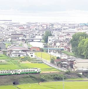 Japonezii se apără cu măşti de aerul otrăvit