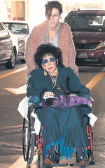 Elizabeth Taylor s-a stins de dorul lui Michael