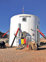 Video | Am călcat pe «Marte»! | O echipă de cercetători din ţara noastră a simulat în SUA o călătorie pe Planeta Roşie