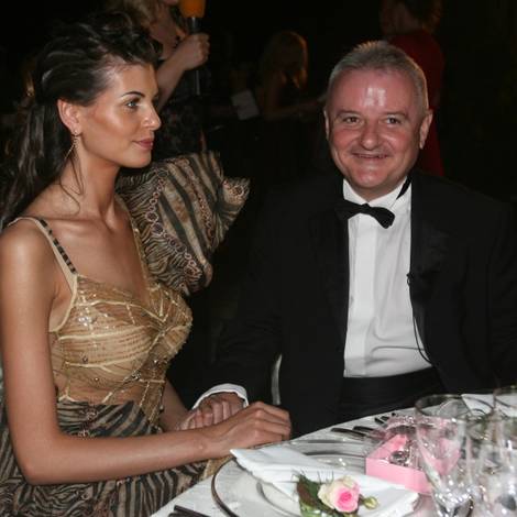 Irinel şi Monica, daţi de gol de limbajul trupului