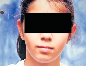 Cristina (12 ani) a stat departe de familia ei timp de opt ani