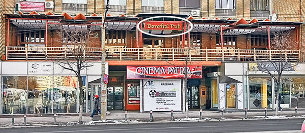 Leonard Doroftei are poliţia pe urme, după ce un angajat al pubului său susţine că «Moşu’» l-a bătut şi i-a strigat: «Fugi, că te omor!»