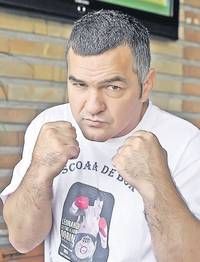 Bute şi Doroftei au dat-o la pace