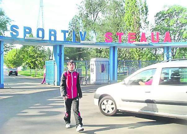 Tânărul care a "vrăjit" balonul la "Românii au talent", refuzat de Steaua!  