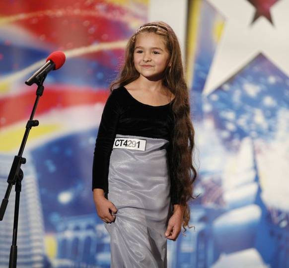 Spălătorul de mașini de la ”Românii au talent” cântă de când era în scutece. Vezi și alte povești!