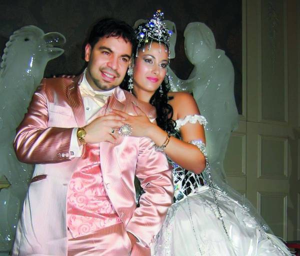 Exclusiv | Ea este noua «prinţesă» a lui Florin Salam