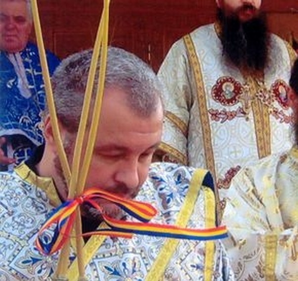 Ei au schimbat mingea de fotbal cu Biblia