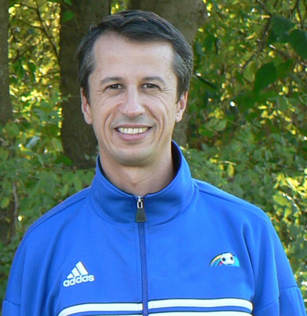 Ei au schimbat mingea de fotbal cu Biblia