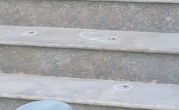 «Chemaţi poliţia, tata a tras în mine şi în mama!»