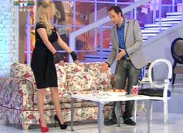 Povestea vieții dansatoarei Jasmine: ”La 19 ani am fugit de acasă cu un fachir”