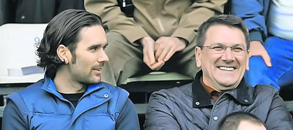 Brazilianul Maicon are desenate pe antebraţe numele fetiţei sale, Evelyn, şi pe cel al tatălui