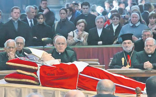 Ce repede devine sfânt fostul Papă, Ioan Paul al II-lea!