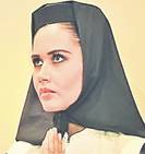 Oana Zăvoranu pozează cu crucea în Playboy. Iese iar scandal cu Biserica?