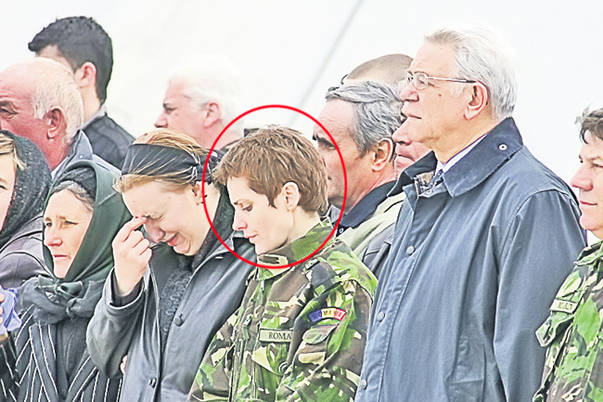 Ea e îngerul păzitor pentru văduvele militarilor