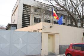 În prezent, Sorin Ovidiu Vîntu e deținut într-o celulă a Direcției de Cercetări Penale, alias “arestul VIP-urilor”