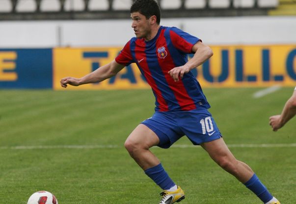 Fotbaliști, prieteni cu paharul