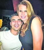 Prezintă moda în cârje