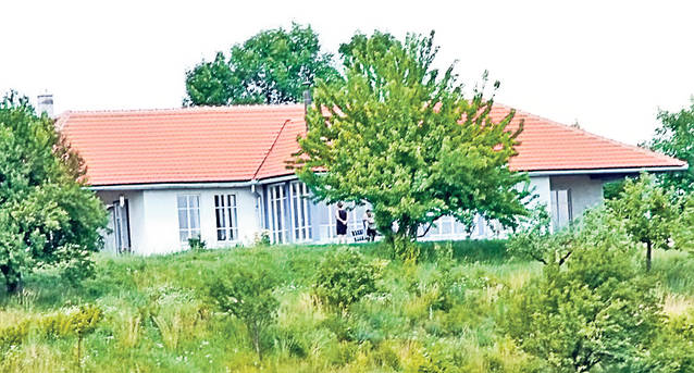 Poliţiştii din Hunedoara cred că au de-a face cu o sinucidere şocantă | S-a aruncat din nori