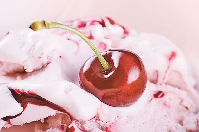 Secretele bucătăriei: Bunătăţi cu cireşe