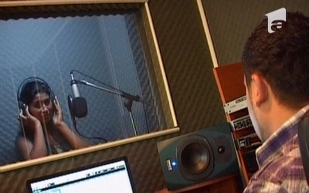 Ramona și-a înregistrat prima piesă în studio