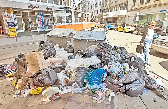 Bucureştiul, desemnat cea mai urâtă metropolă europeană. La noi e nasol? Da’ la voi cum e?!