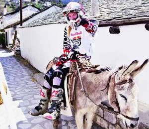 Andrea Goga şi Sorina Sandu iau taurul de coarne la Red Bull Romaniacs, cel mai dificil eveniment de enduro din lume