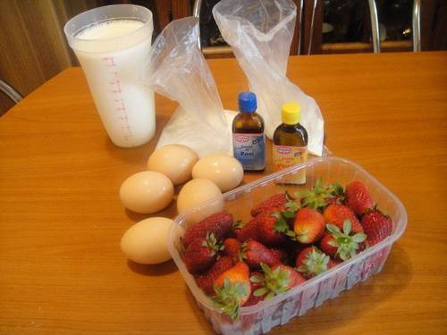 Tartă cu căpșuni și cremă de vanilie