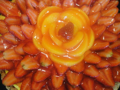 Tartă cu căpșuni și cremă de vanilie