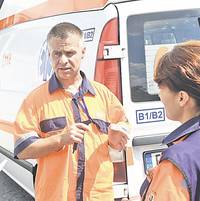 Vasile Stoica (40 de ani), șofer pe ambulanță, și colega sa asistentă au fost atacați zilele trecute, în centrul Capitalei, în timp ce erau în misiune