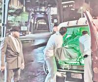 În această secvență din film, un bărbat e răpit și băgat într-o ambulanță