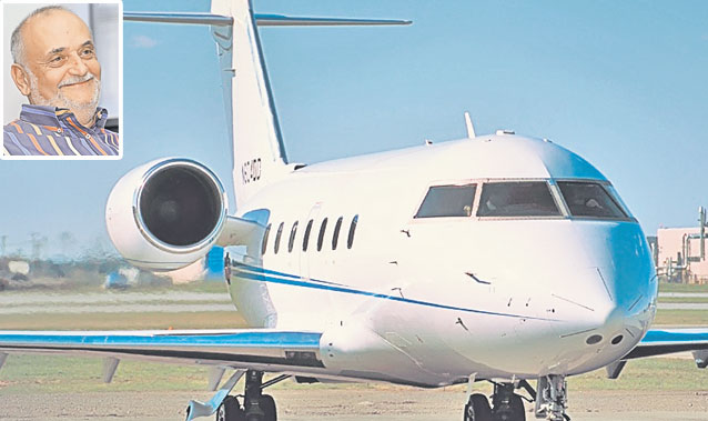 Ce maşină? Ei sunt oamenii de afaceri cu avionul la scară!