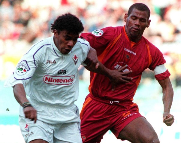 Dorinel Munteanu "a prins" echipa celor mai cunoscuţi fotbalişti "maratonişti"!