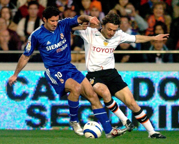 Dorinel Munteanu "a prins" echipa celor mai cunoscuţi fotbalişti "maratonişti"!