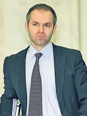 N-ai luat Bac-ul? Faci 800 € ca recepţioneră în Cipru