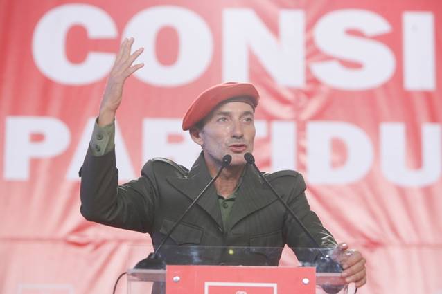 Oprescu, Apostu şi Mazăre, cei mai mediatizaţi primari pe internet
