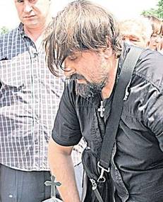 Video| Mădălina Manole s-a sinucis ca să nu-i moară copilul?