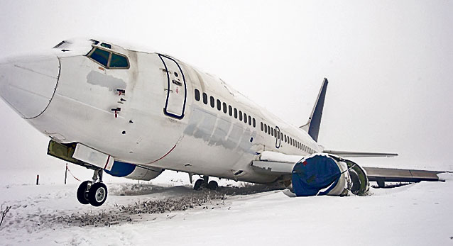 O pasageră aflată în aeronava TAROM ne povesteşte clipele de coşmar prin care a trecut: «Pilotul ne-a salvat viaţa»