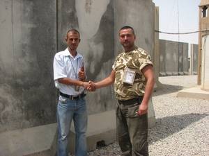 Suspectați că sunt spioni, translatorii irakieni sunt vânduți pentru 50 $