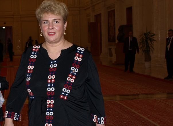 Foto| Iată vedetele care nu au avut niciodată silueta perfectă, dar de succes
