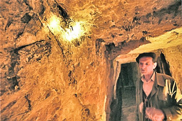 În minele de la Roșia Montană ar putea reîncepe în curând exploatarea aurului