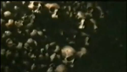 Catacombele din Paris - captura Youtube