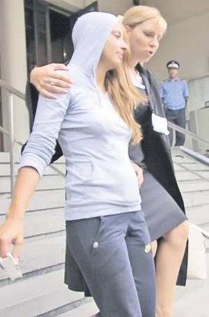 Directoarea grădiniţei la care preda educatoarea implicată într-un dosar de furt de bijuterii: "Cam întârzia la serviciu"