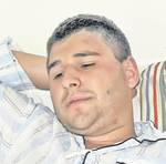 O tânără din Tulcea a fost aruncată de la 30 m şi strânsă de gât