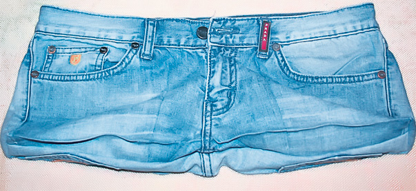 Îi poți pune genții și un lanț, pe post de baretă