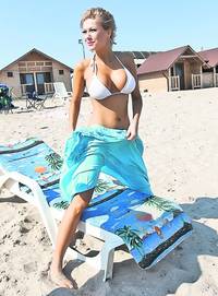 Pe micul ecran, Simona arată mult mai bine