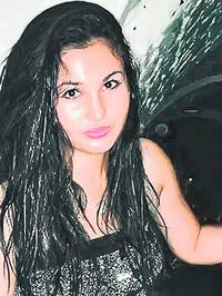 La 21 de ani, frumoasa Bianca Perie atrage privirile bărbaților ca un magnet